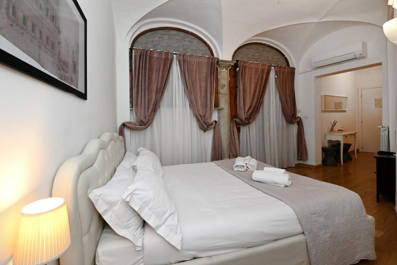 Sangallo Rooms - Residenze Romanae Exterior photo